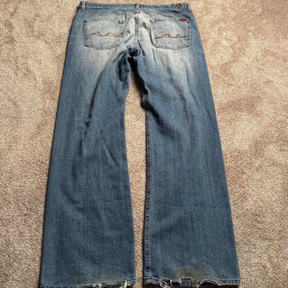 7 FOR ALL MANKIND LIGHT WASH RELAXED FIT DENIM